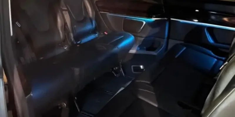 Автомобиль на семь человек