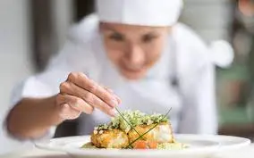 Карина Варданян, Повар и кухня, уход за детьми, уход за пожилыми людьми, Париж