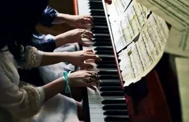 Ануш