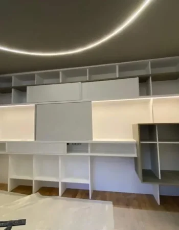Разнорабочий, занимаюсь интерьером
