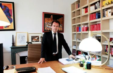 Адвокат Nicolas Brahin