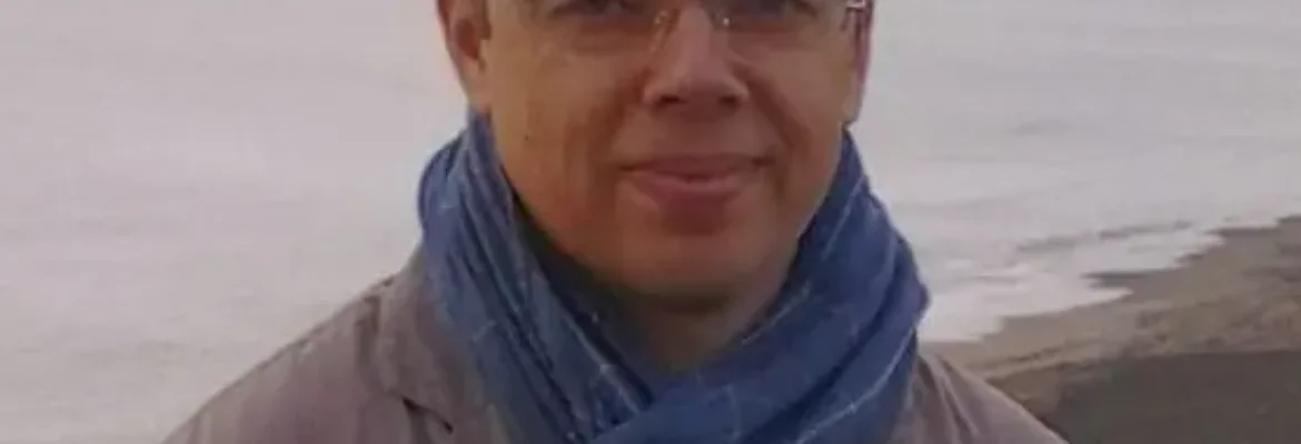 Преподаватель французского и итальянского языков. Prof de français et d’italien