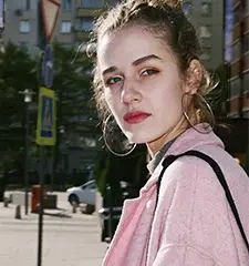 Дизайнер в Париже